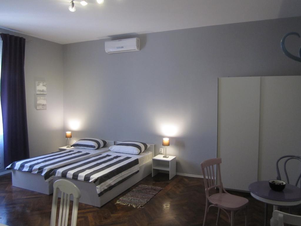 PUY Guest House Ilona מראה חיצוני תמונה