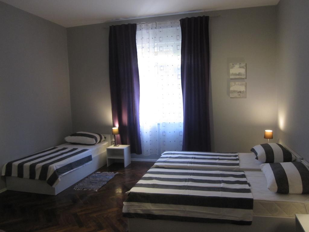 PUY Guest House Ilona מראה חיצוני תמונה